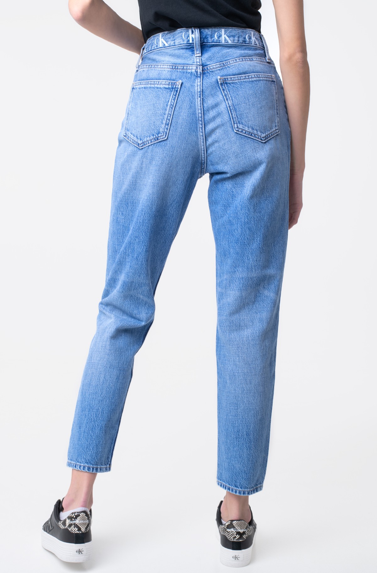 Calvin Klein Jeans J20J2178271A4 sieviešu džinsi, zili