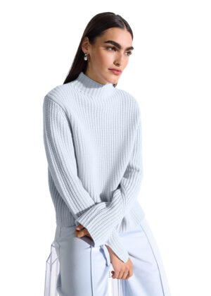 Vilnas un kašmira džemperis ar šķēlumiem aprocēs