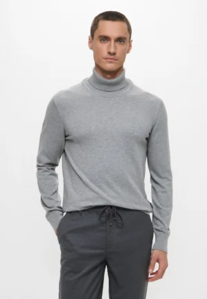 Pelēks džemperis ar atlokāmu apkakli