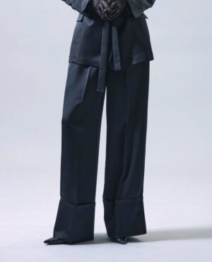 Melnas atlasa bikses ar platiem atlokiem