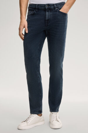 Elastīgi vīriešu džinsi ar logo akcentiem