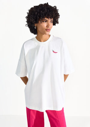 T-krekls ar dizaina apdruku mugurpusē