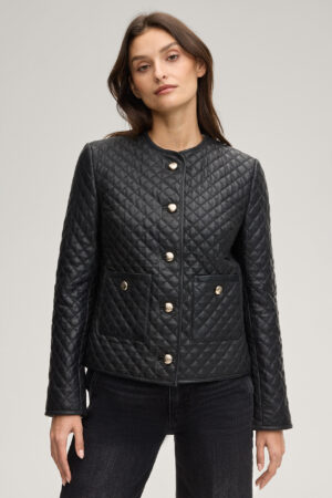 Ādas jaka ar dekoratīvu stepējumu