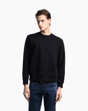 Melns džemperis ar logo izšuvumu