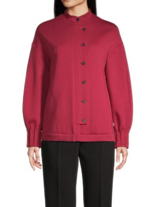 Tumši sarkana jaka ar dekoratīvām aprocēm