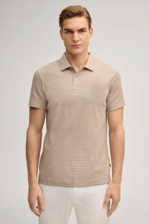 Bēšs kokvilnas polo krekls ar grafisku struktūru