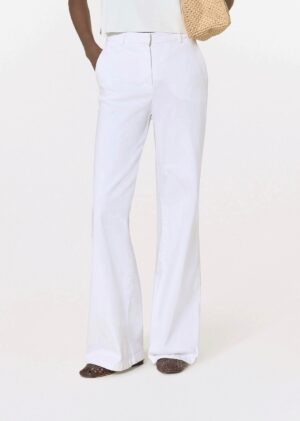 Baltas džinsu bikses ar logo reljefa akcentu
