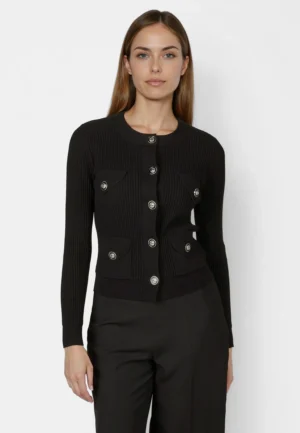 Rievota adījuma jaka ar dekoratīvām pogām