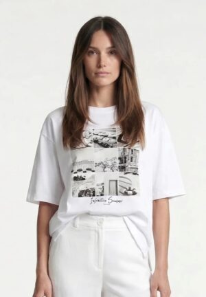 T-krekls ar melnbaltu foto kolāžu