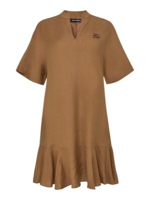 Linu un viskozes kleita ar volānu apakšmalā